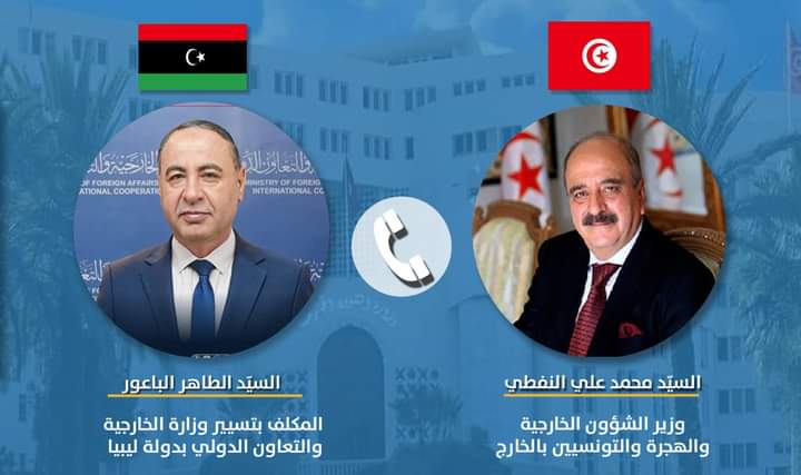 إتصال هاتفي بين وزير الشؤون الخارجية و الهجرة و التونسيين  بالخارج مع نظيره الليبي