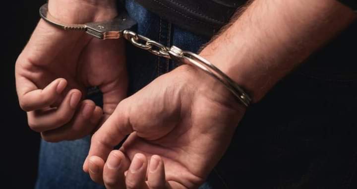 العاصمة: الاحتفاظ بشخصين بشبهة السطو على شقة ومحاولة بيعها